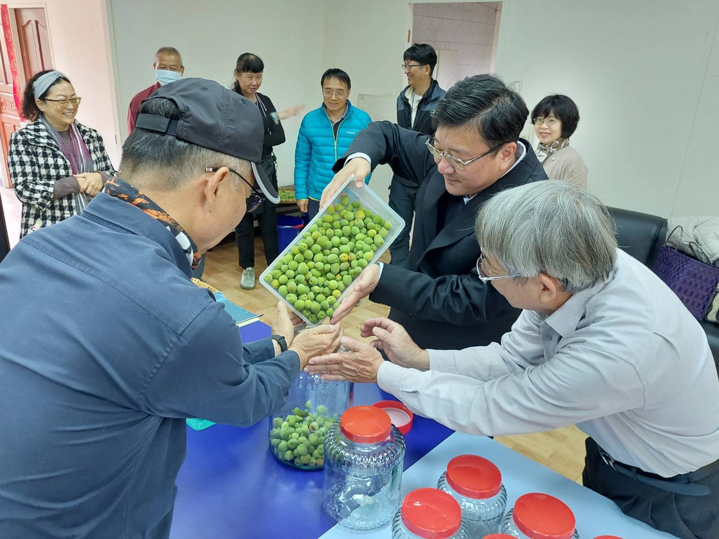從一棵樹到一杯酒：虎科大植樹成果釀梅酒及推動樹種固碳與儲碳潛力-3.jpg