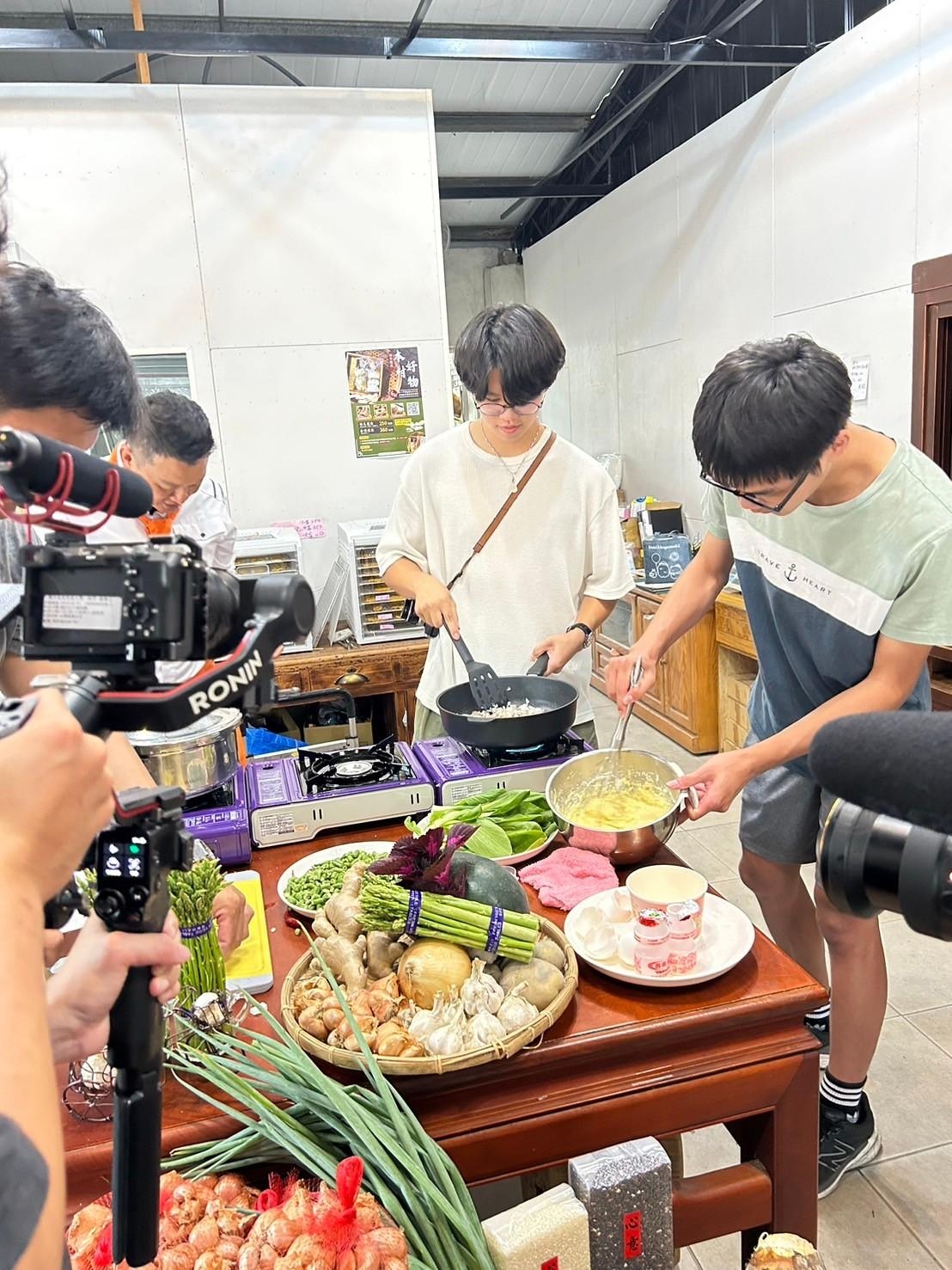 LINE_ALBUM_520小黑老師_240522_53.jpg
